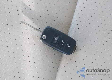 2017 Volkswagen Tiguan 2.0T/2.0T S из США, поврежденный, VIN WVGAV7AX8HK024679